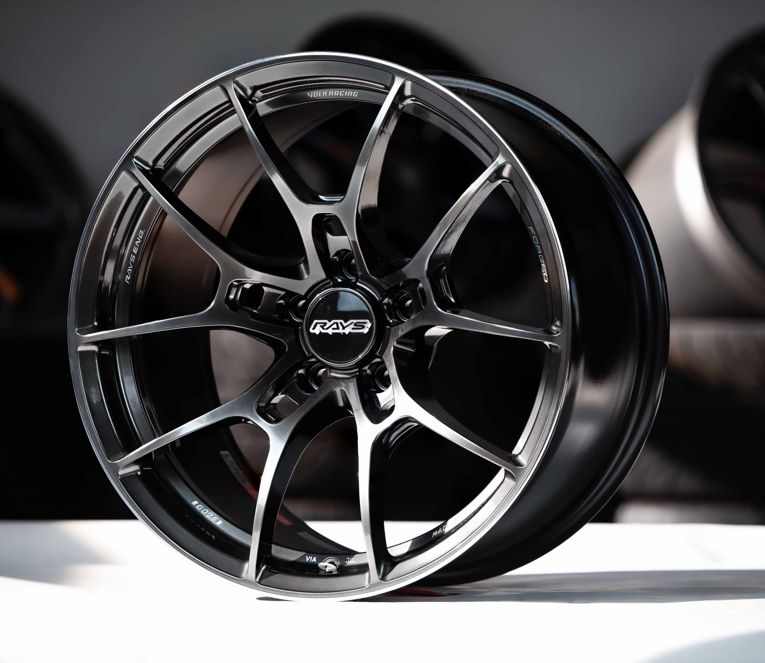 最速出荷VOLK RACING 18×9.5J +0 5H-114.3 ブロンズアルマイト（BR) ハブ径 φ73.1 RIM TYPE L 社外品