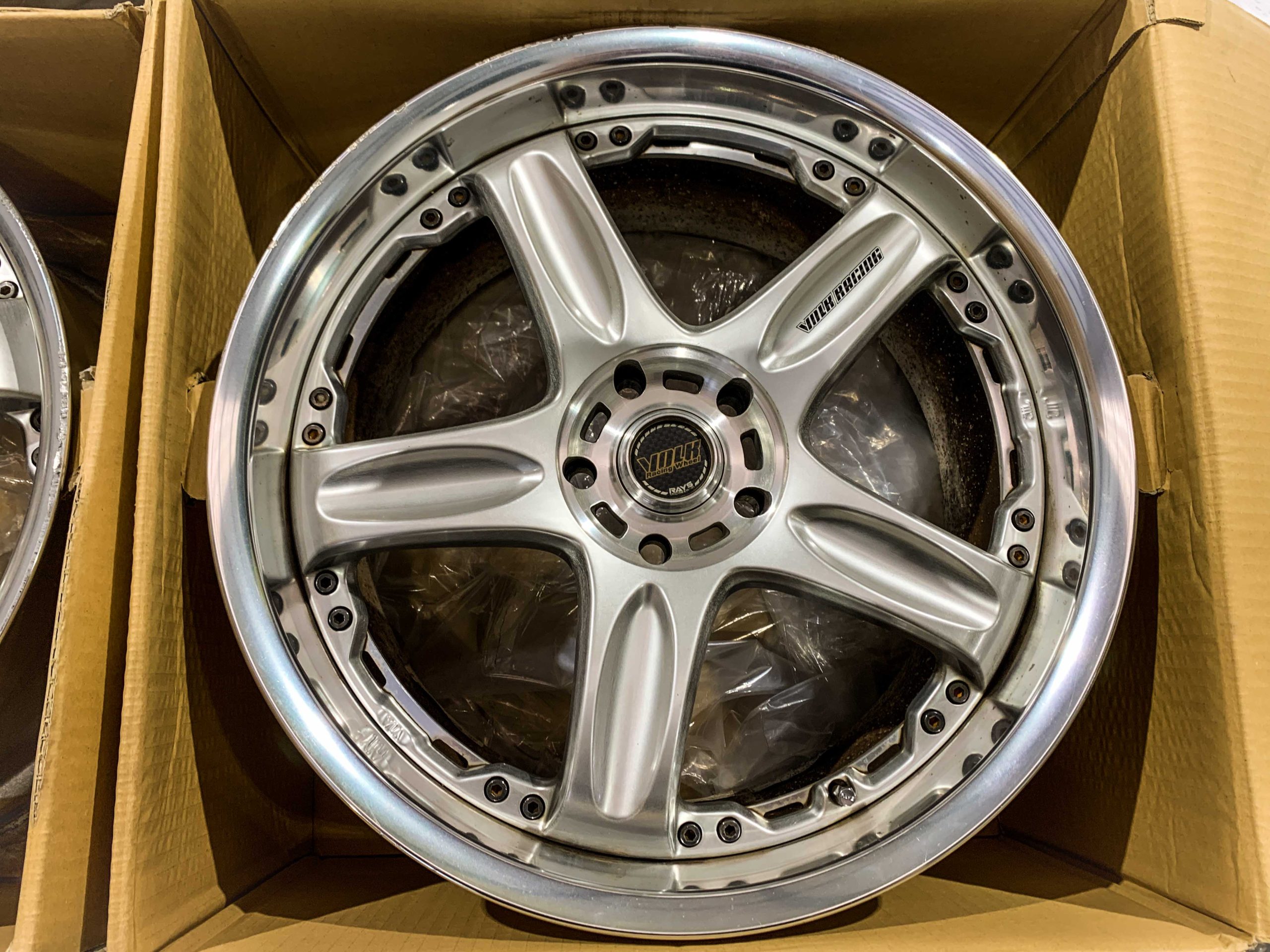 USED – Rays Volk Racing GT-C – 19×9.5 +23 – 5×114.3 – NS Silver (Crazed ...