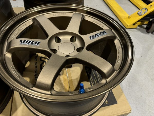 USED - Volk Racing TE37 and TE37SL Combo SET OF 5 wheels! 18x9.5" +38 (2 of) 18x9.5" +45 (three of) 5x100PCD - Image 6